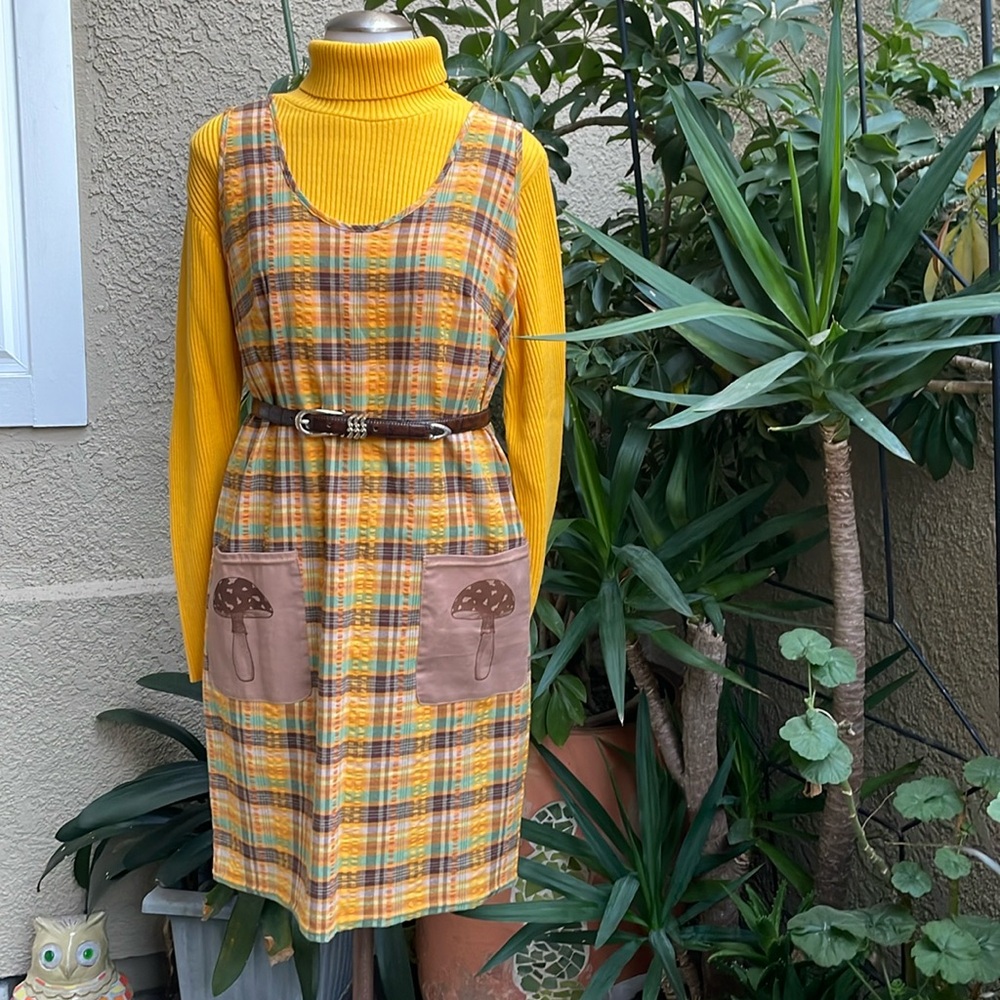 New multicolored handmade pull on midi dress with pockets